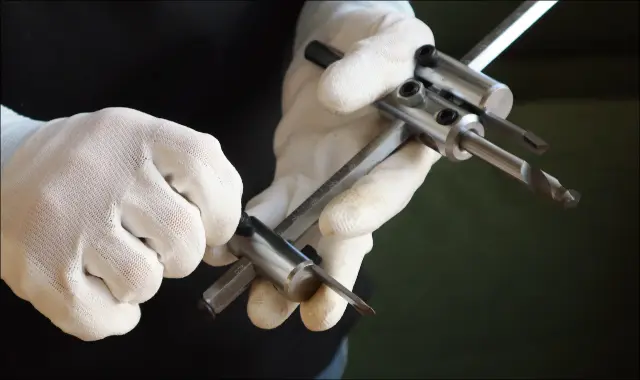 穴あけサイズに合わせる