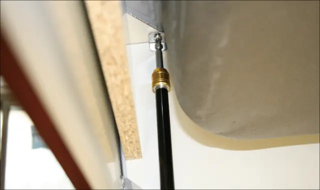 システムキッチンの組立