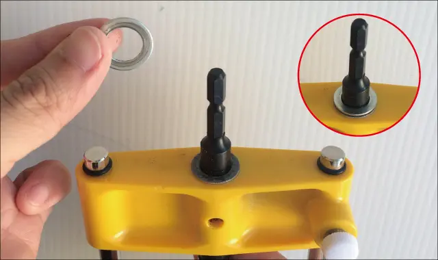 ワッシャーを入れる